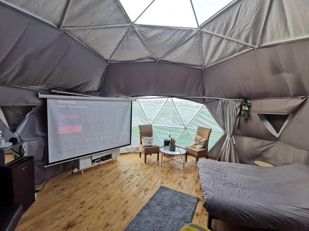Lincoln Star Dome, Hot Tub, Bbq Langworth Exterior foto